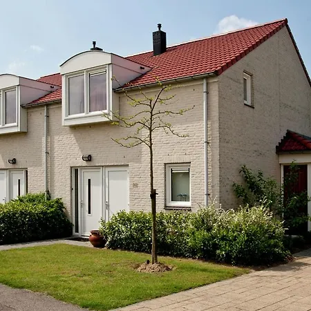 Villa With Lake Views Casa vacanze